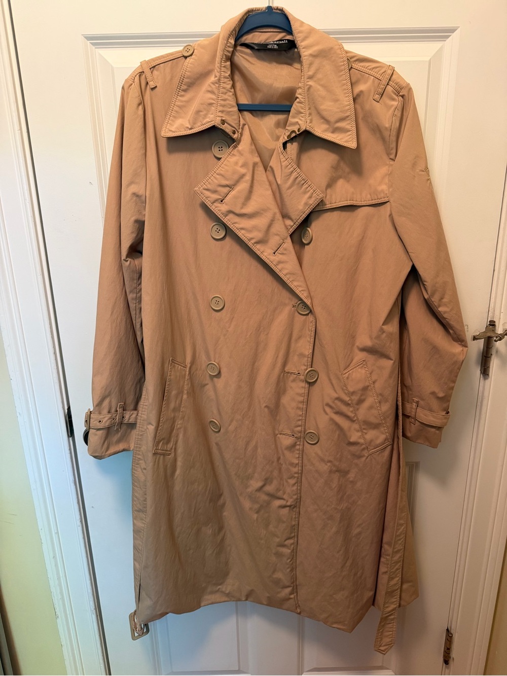 Norma Kamali tan trench XXL